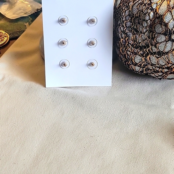 Hildie& Jo 3~Pack of Fall Post Earrings - Picture 4 of 4